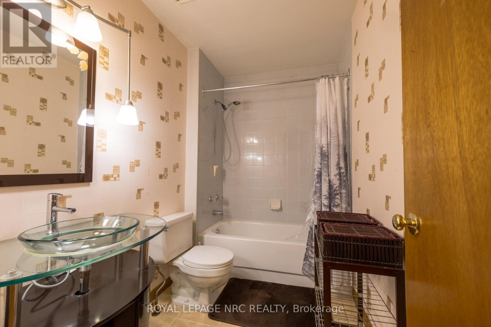 4916 HOMESTEAD DRIVE - 22