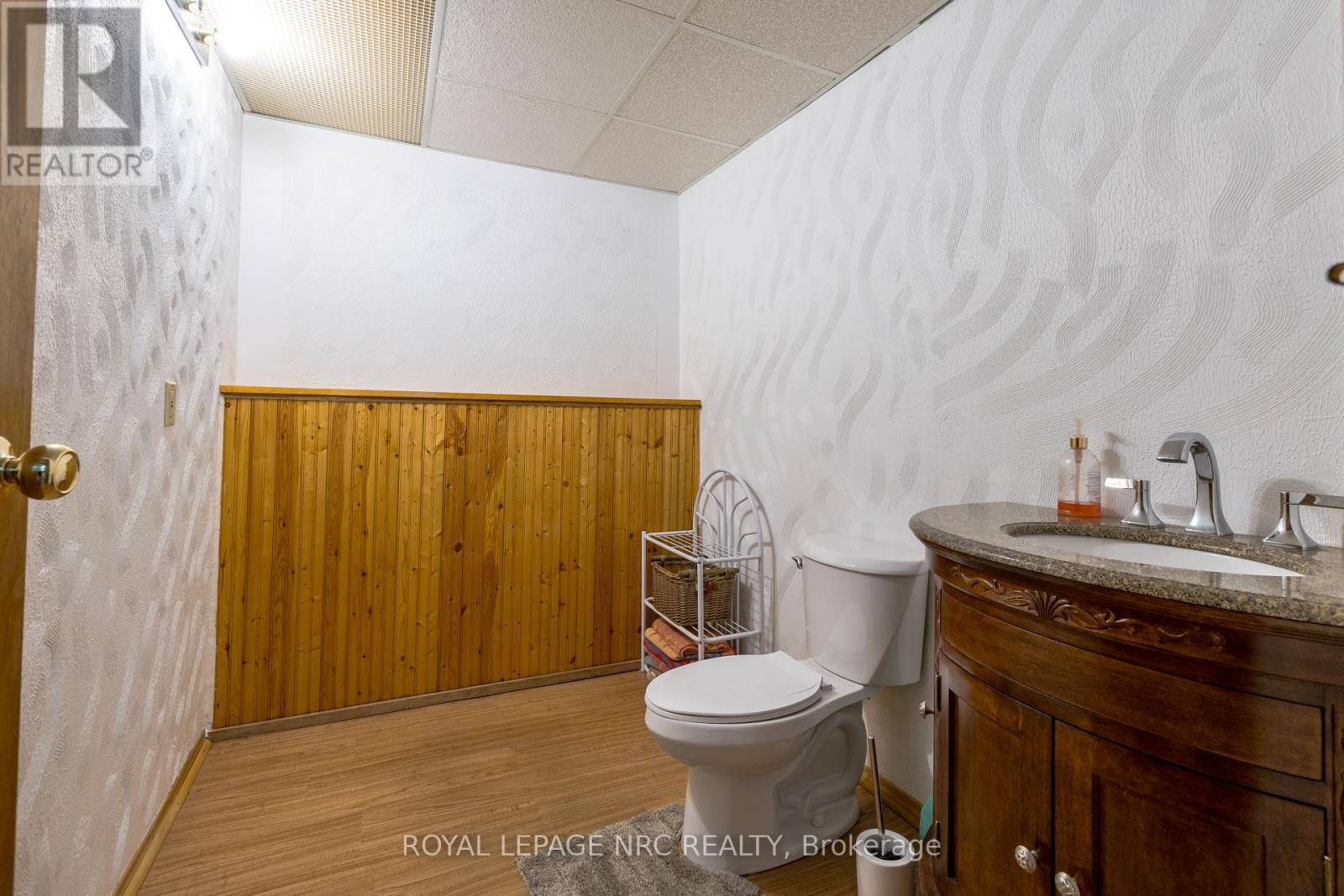 4916 HOMESTEAD DRIVE - 23
