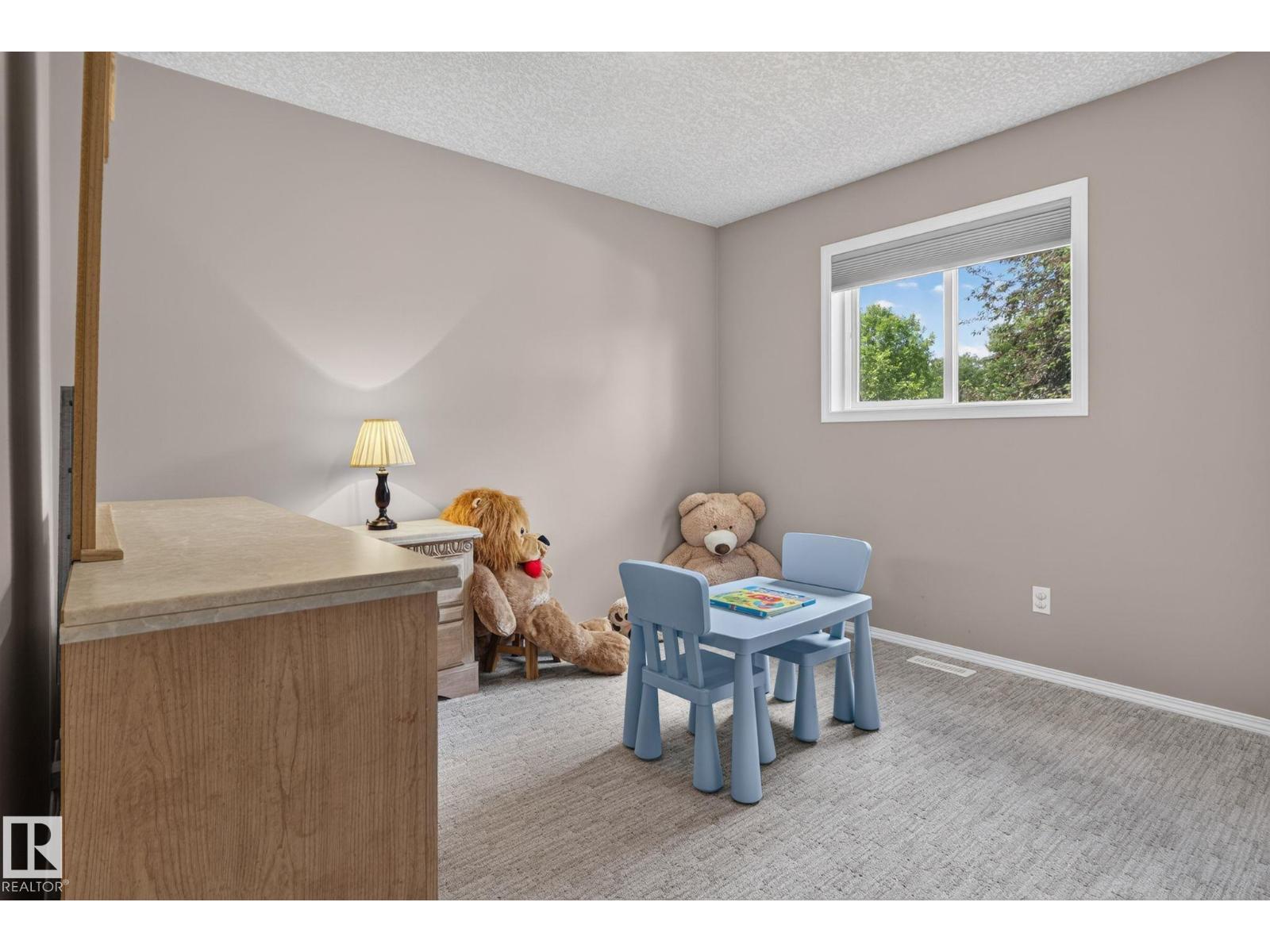 4914 152A AV NW - 25