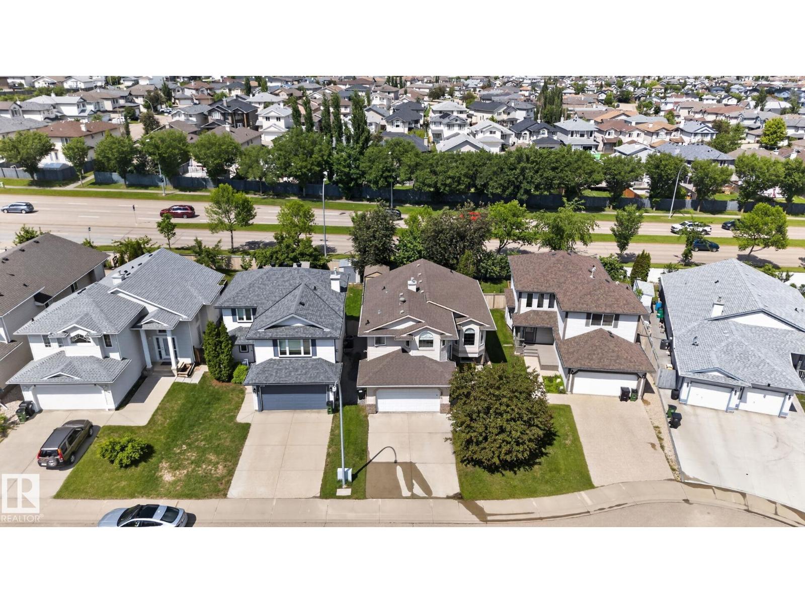 4914 152A AV NW - 50