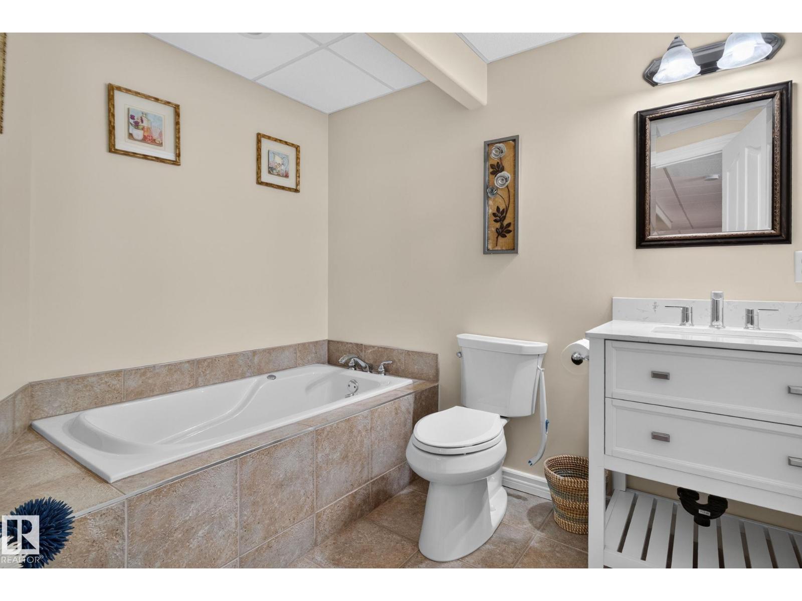 4914 152A AV NW - 61
