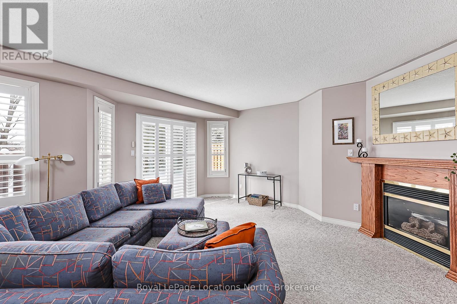57 BARKER BOULEVARD - Image 17
