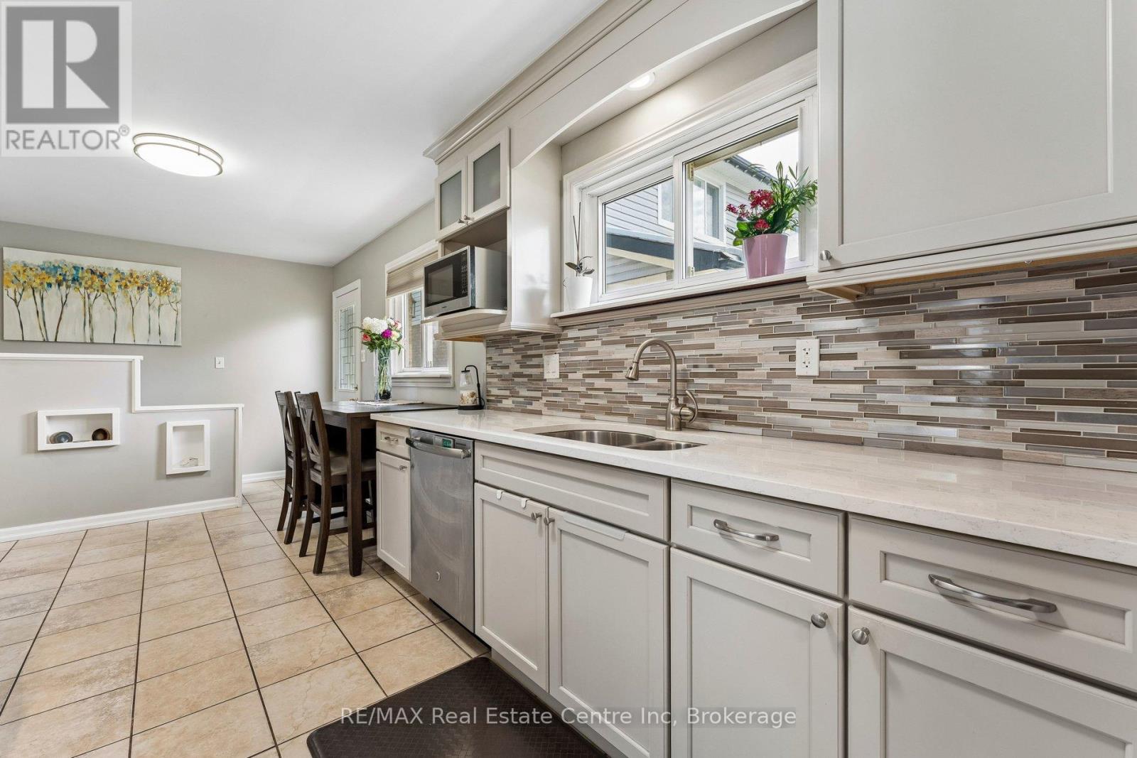 14 MASSEY STREET - 20