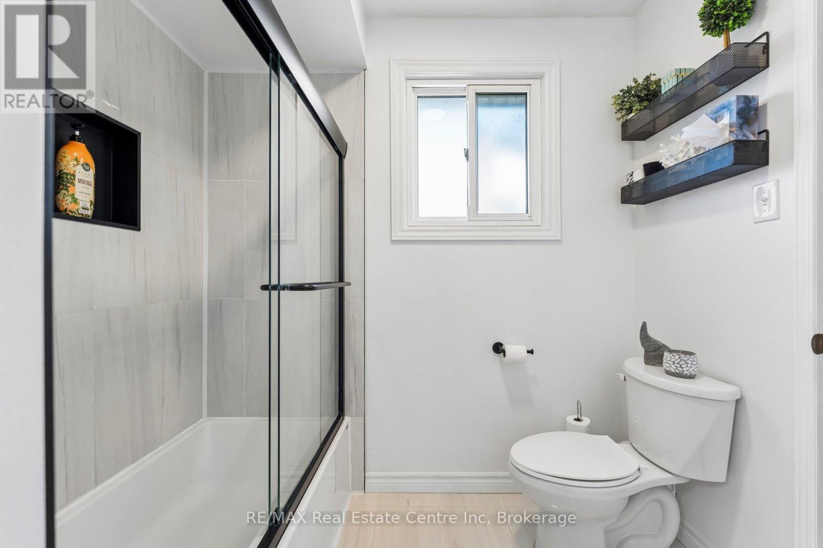 14 MASSEY STREET - 23