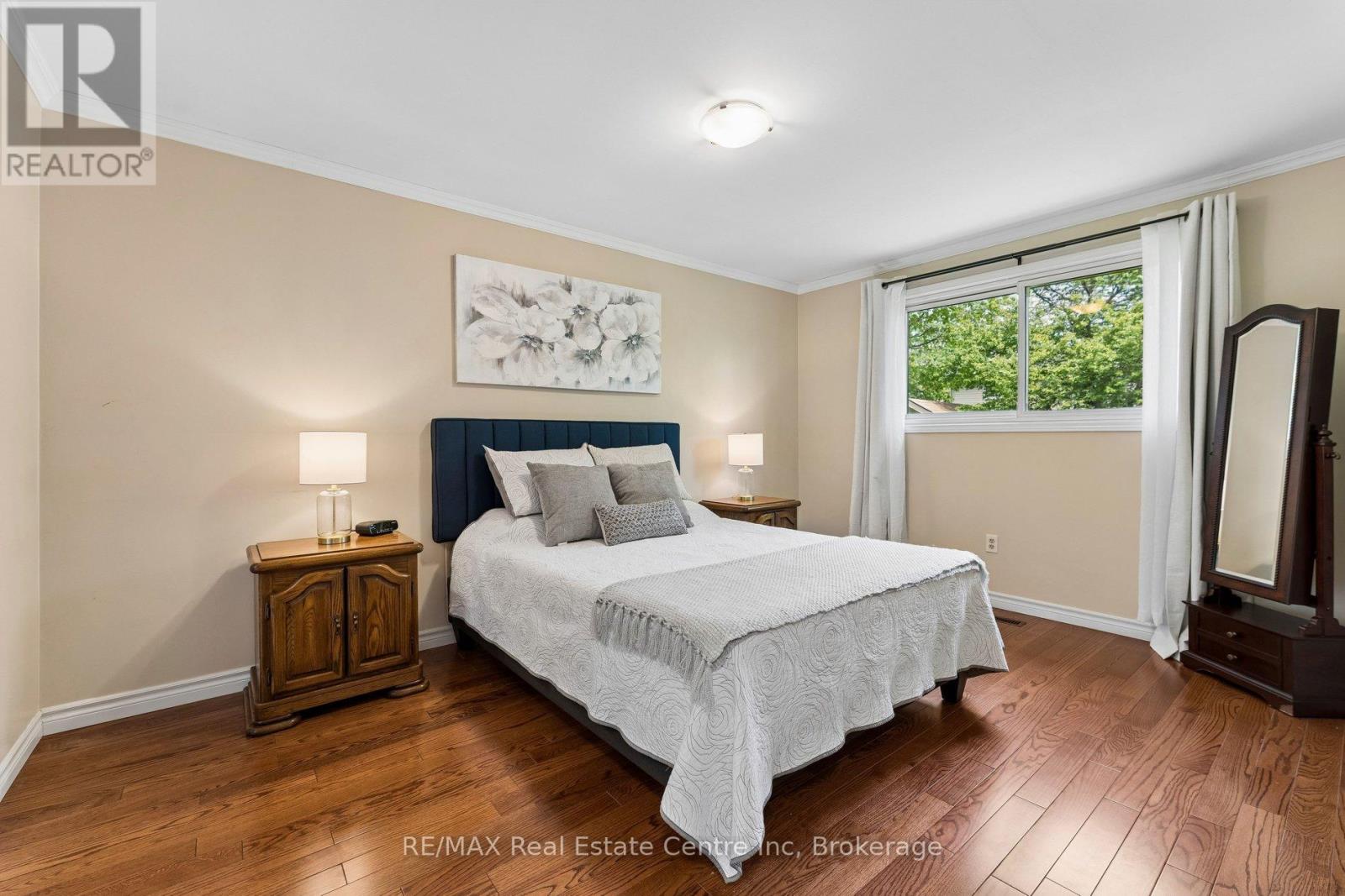 14 MASSEY STREET - 24