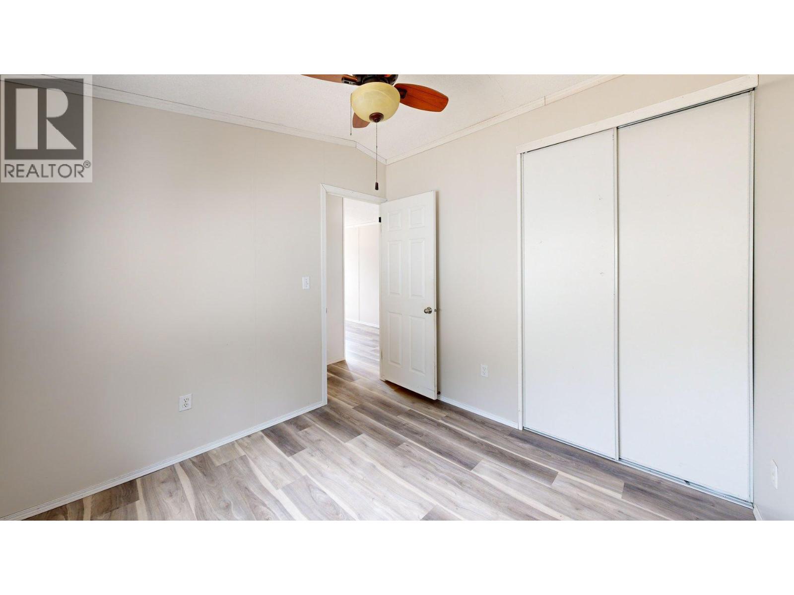 #51 686 Almberg Road - 16