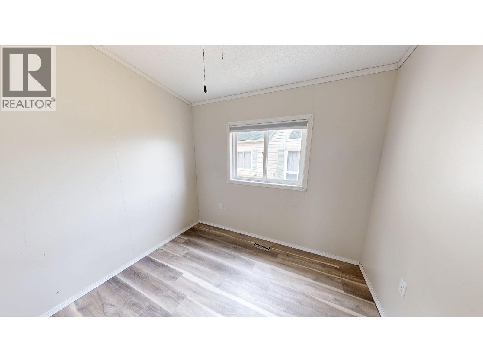 #51 686 Almberg Road - 15