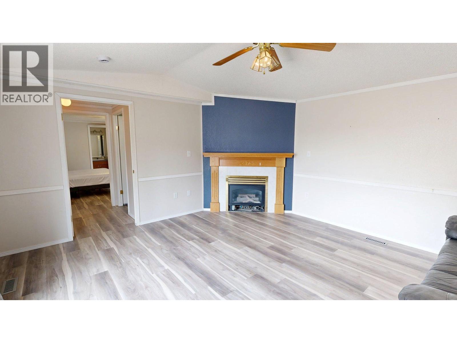 #51 686 Almberg Road - 10