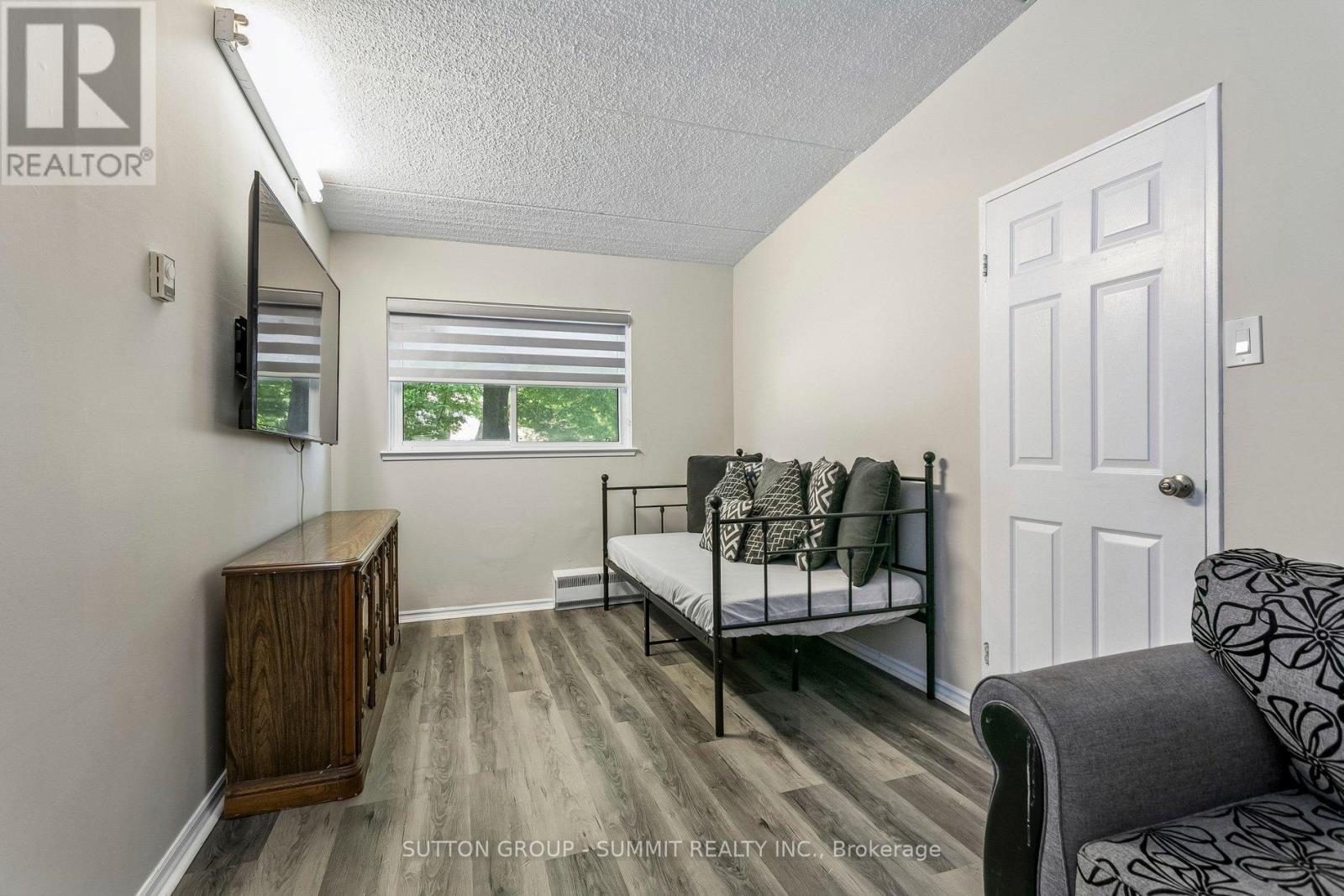 #211 180 MISSISSAUGA VALLEY BOULEVARD - 13