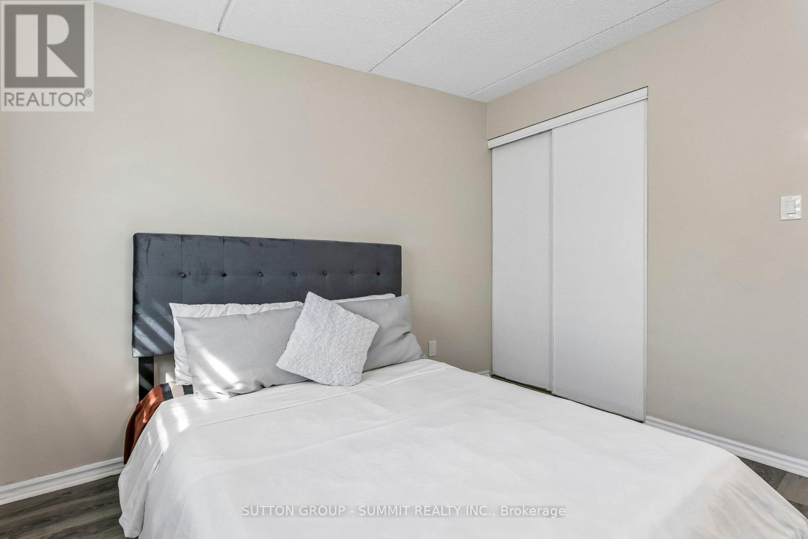 #211 180 MISSISSAUGA VALLEY BOULEVARD - 20