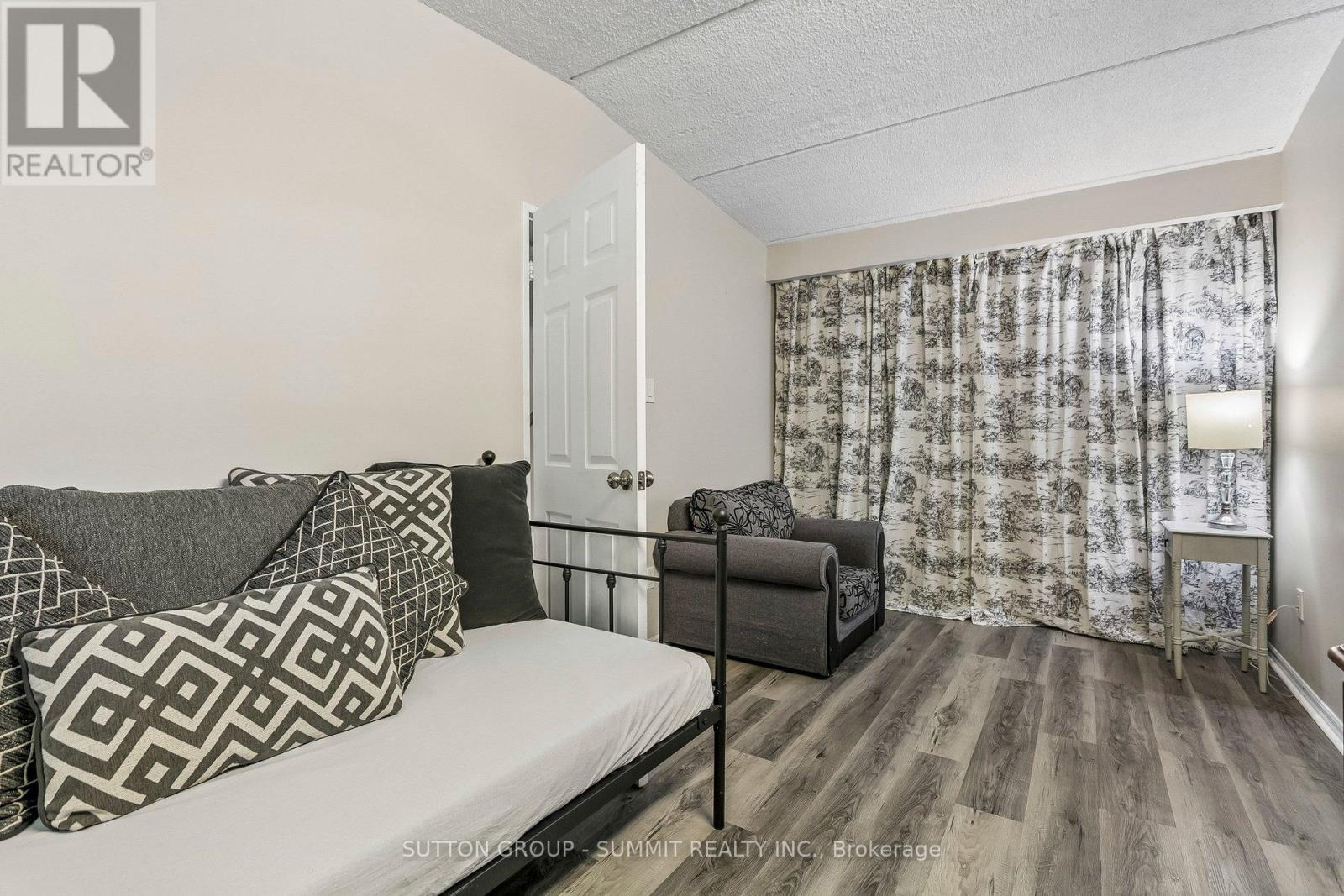 #211 180 MISSISSAUGA VALLEY BOULEVARD - 14