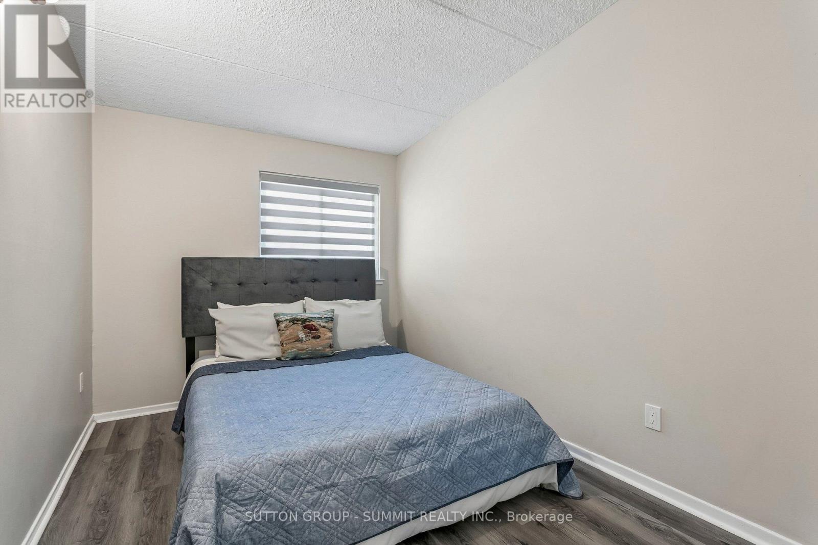 #211 180 MISSISSAUGA VALLEY BOULEVARD - 23