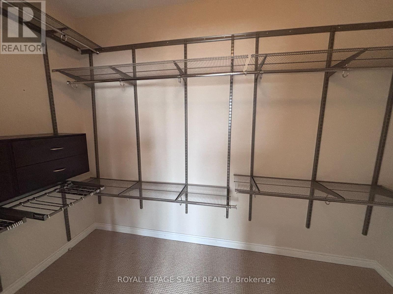 419 MACINTOSH DRIVE - 17