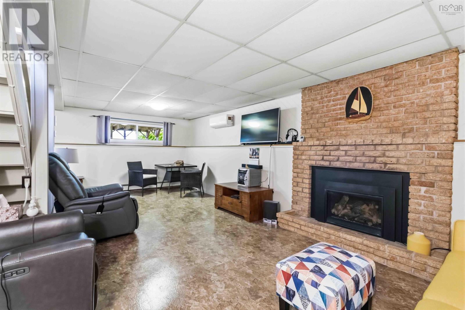 Property 27 of 51 of 42 Astral Drive