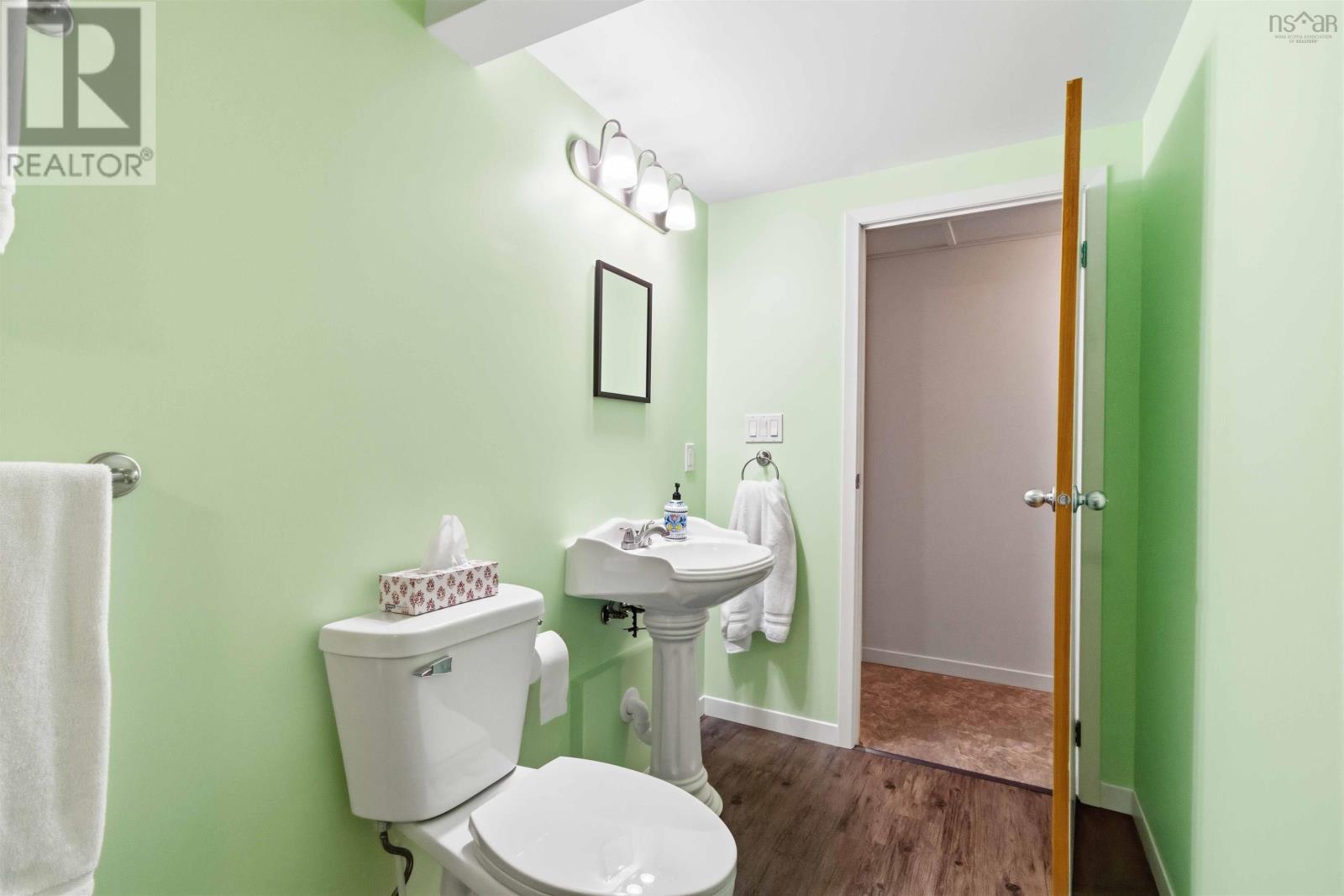 Property 32 of 51 of 42 Astral Drive