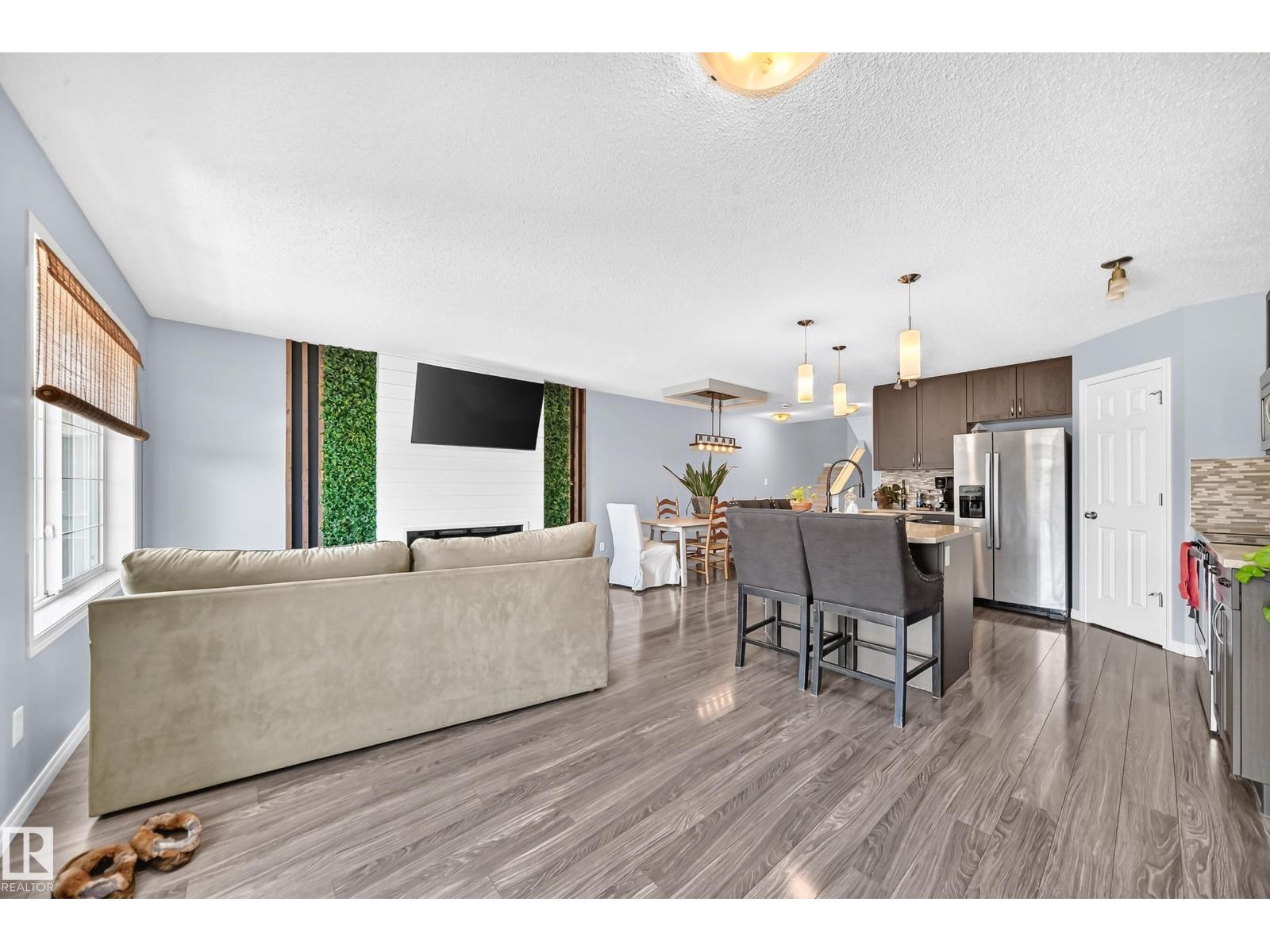 2305 68 ST SW - 17