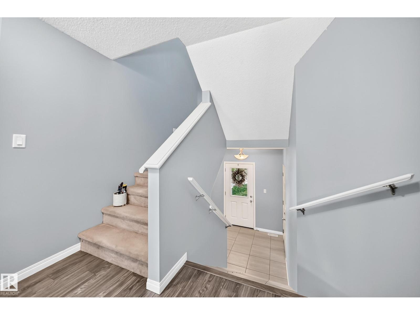 2305 68 ST SW - 19