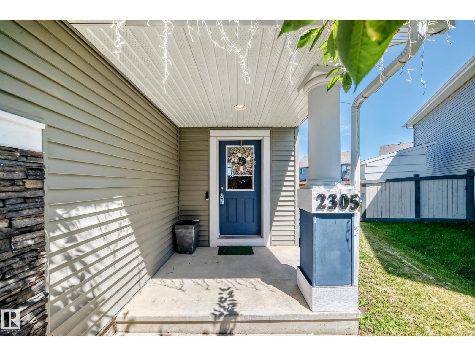 2305 68 ST SW - 2