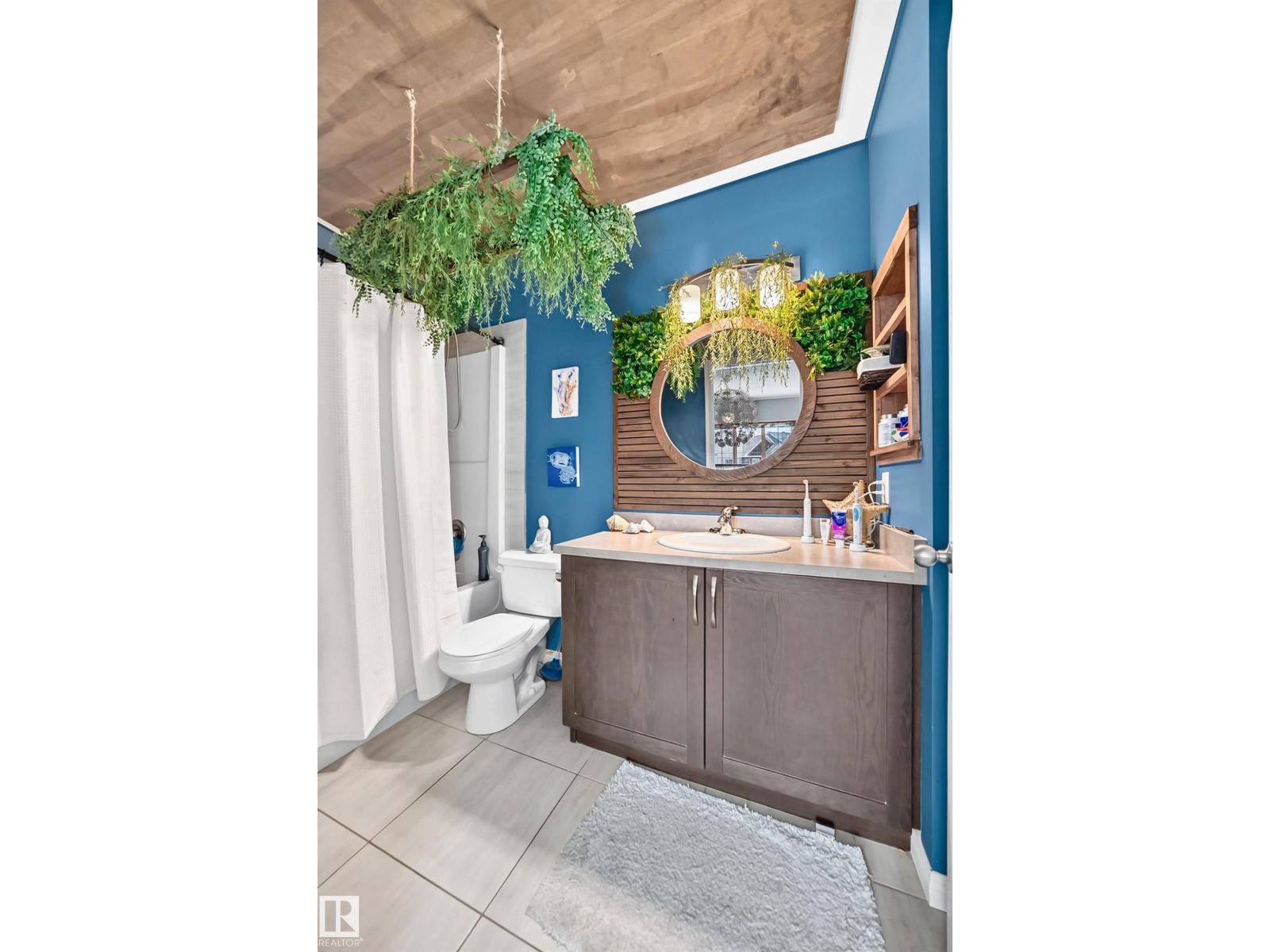 2305 68 ST SW - 24
