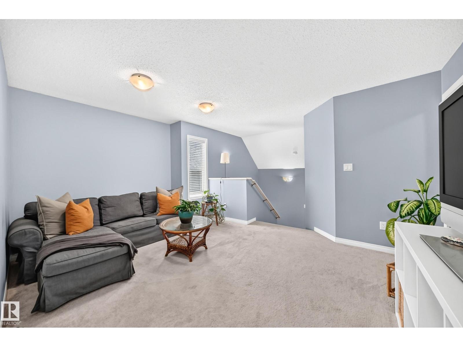 2305 68 ST SW - 32