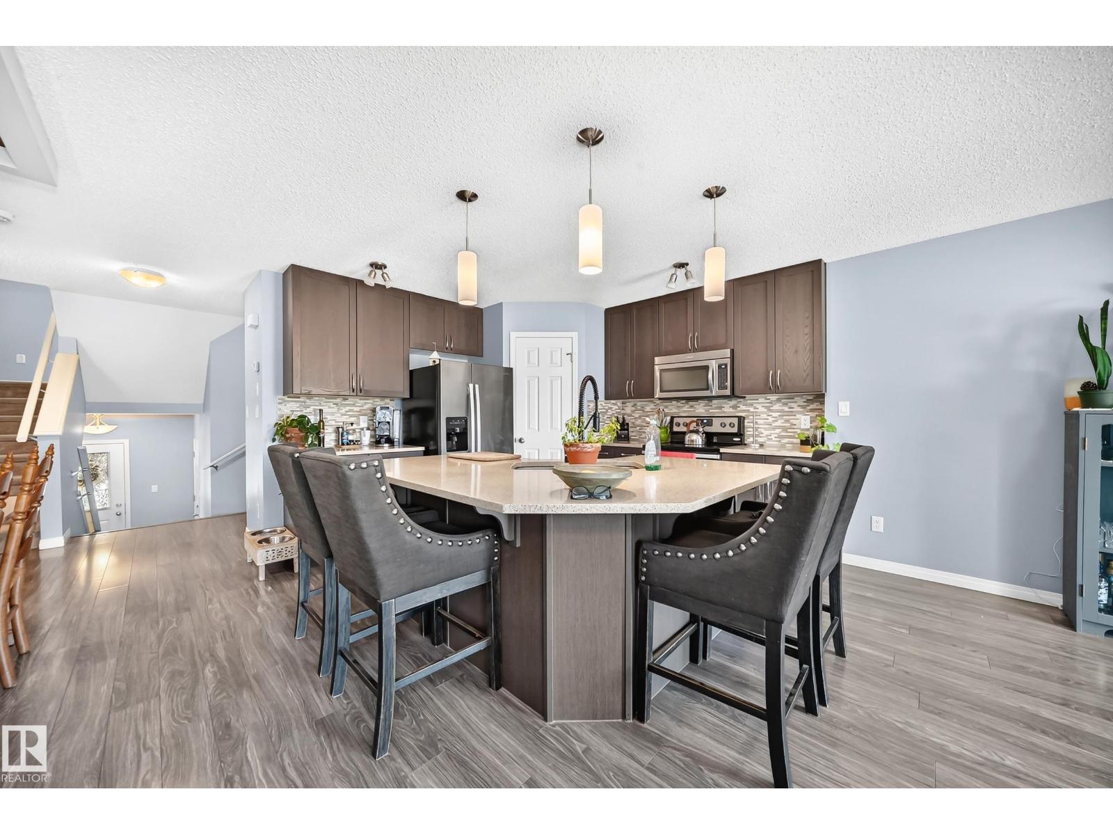 2305 68 ST SW - 4