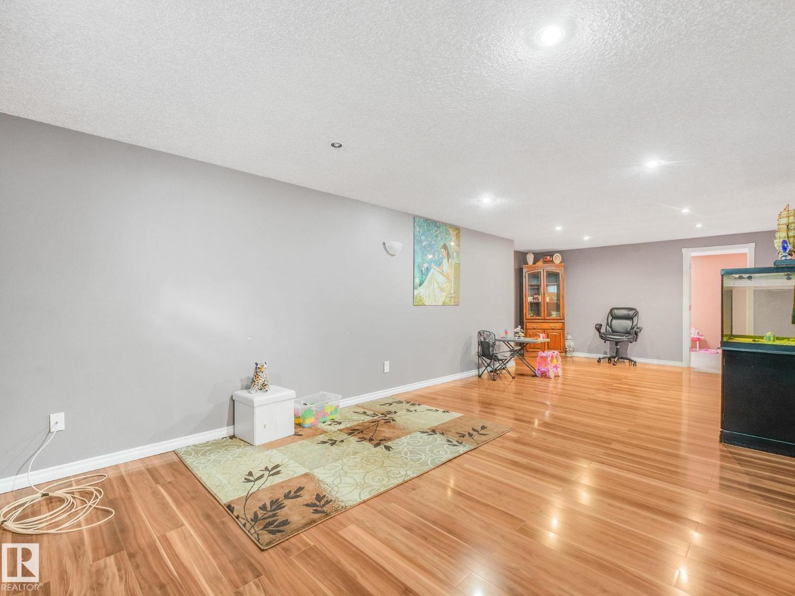 10527 134A AV NW - 31