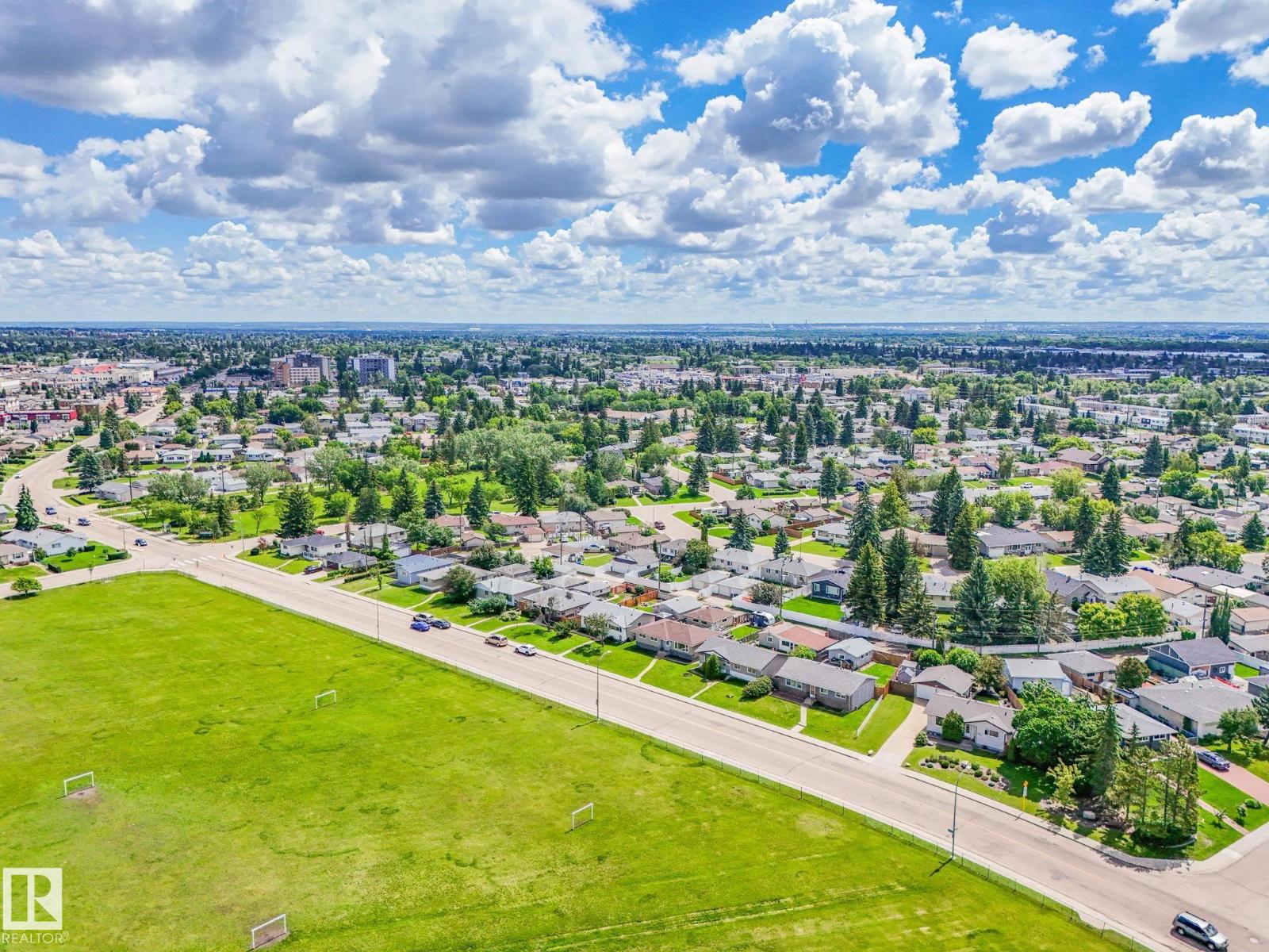 10527 134A AV NW - 63