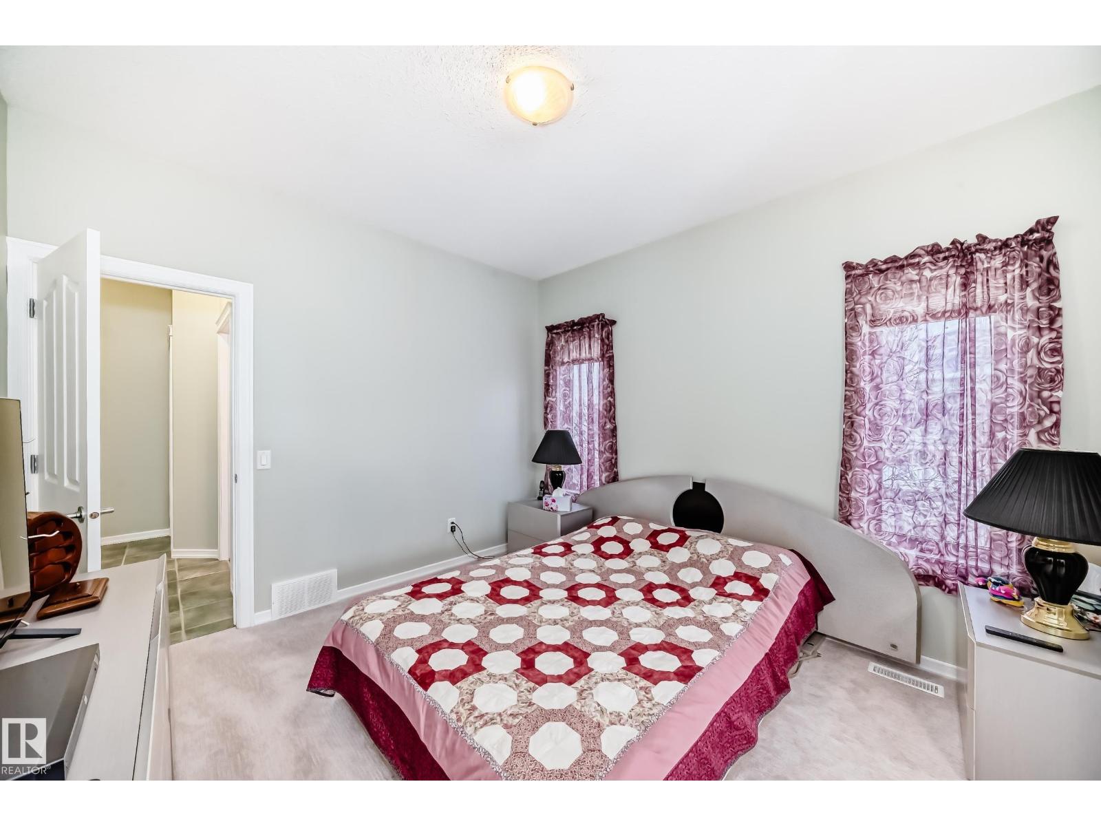 576 GLENWRIGHT CR NW - 23