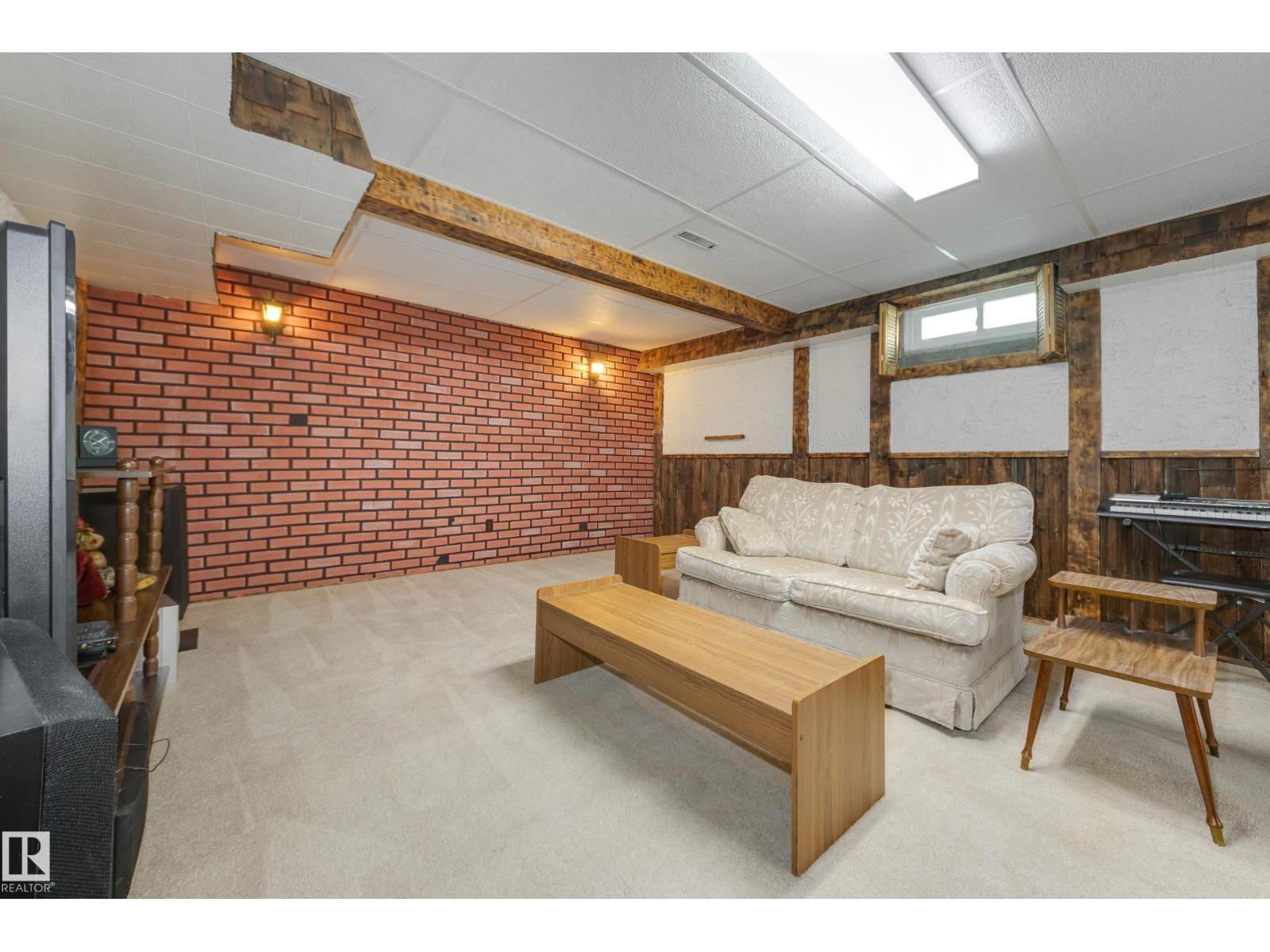 18508 92 AV NW — photo 28