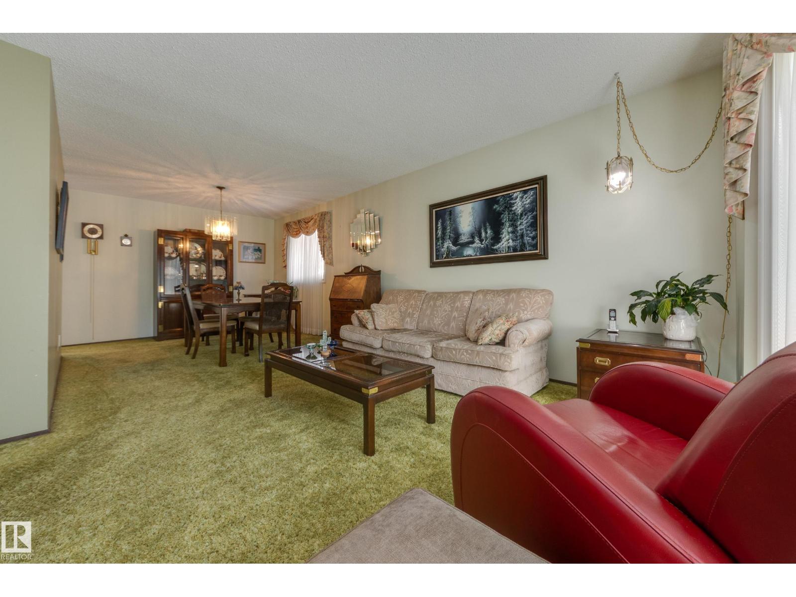 18508 92 AV NW - photo 5