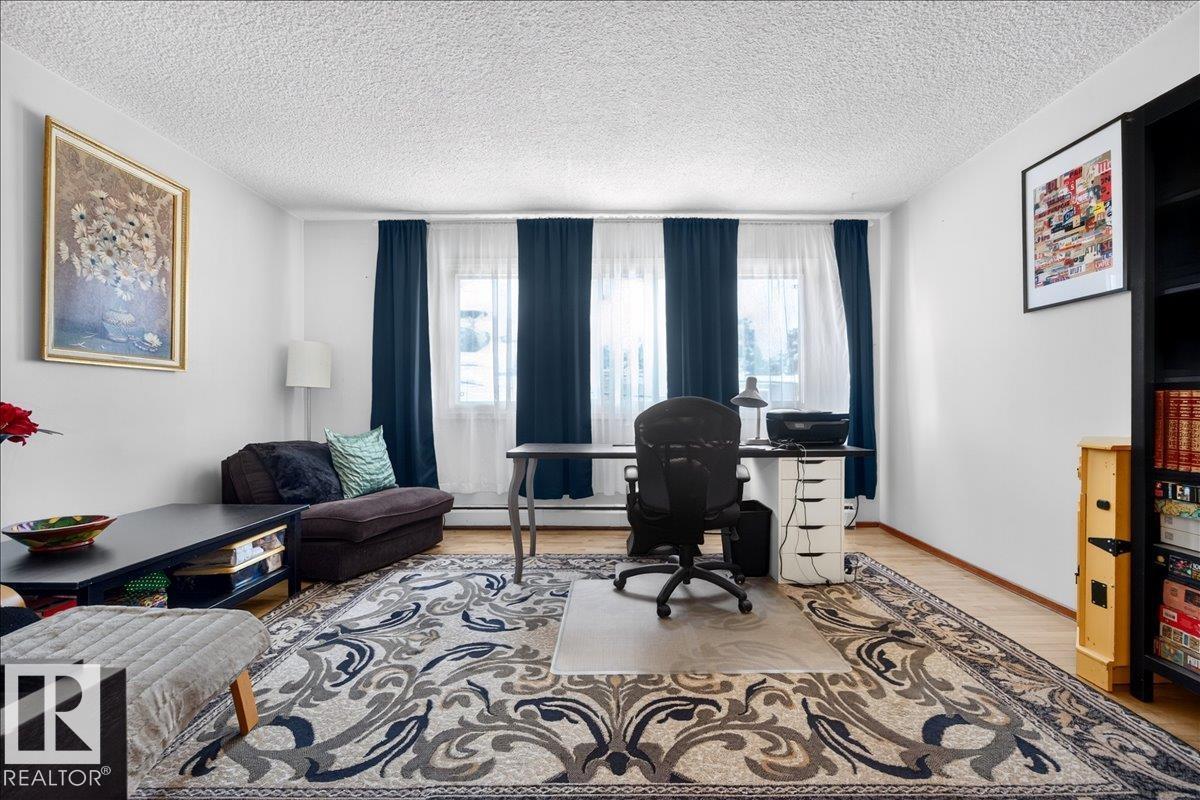 #33 10230 122 ST NW - 21