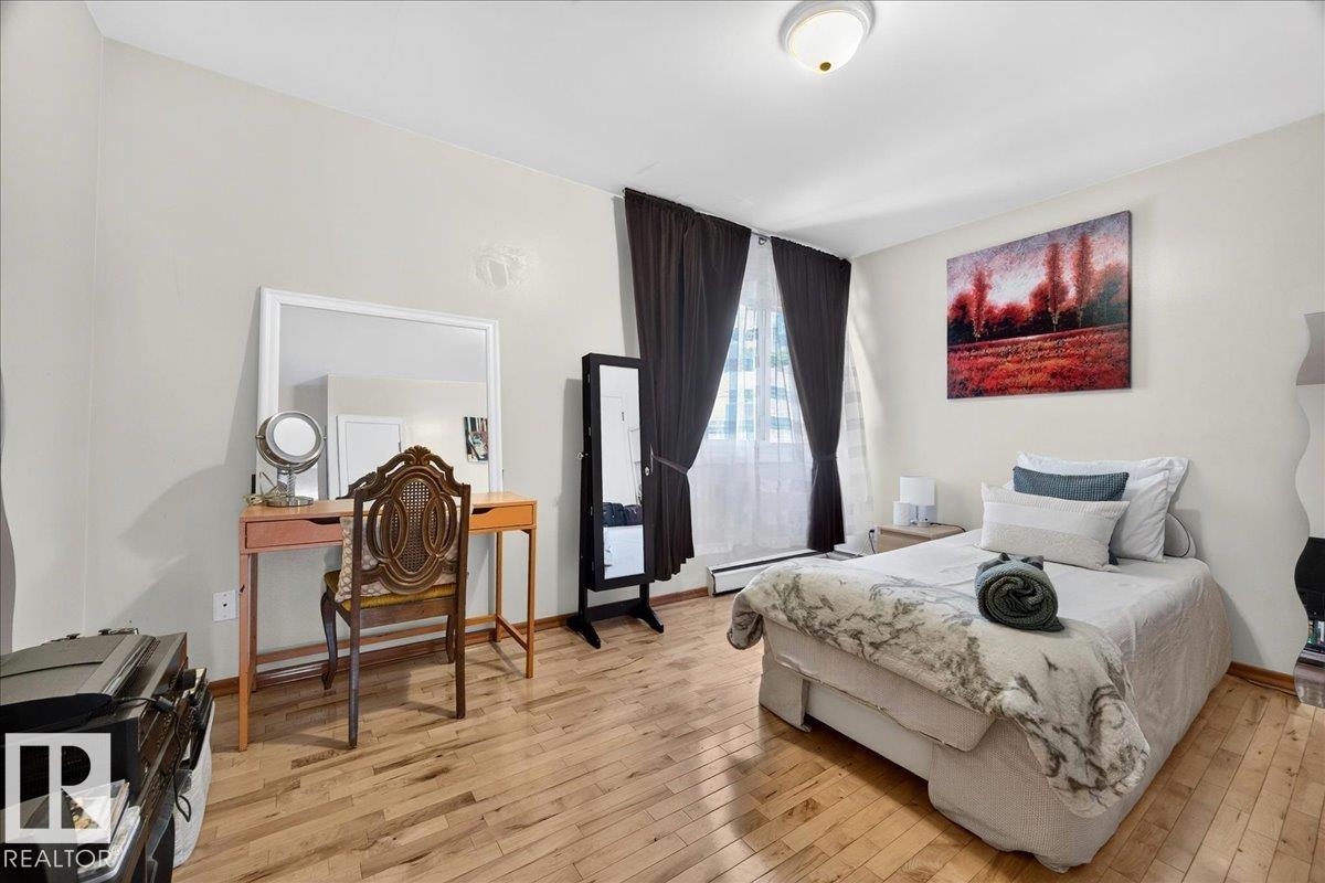 #33 10230 122 ST NW - 24