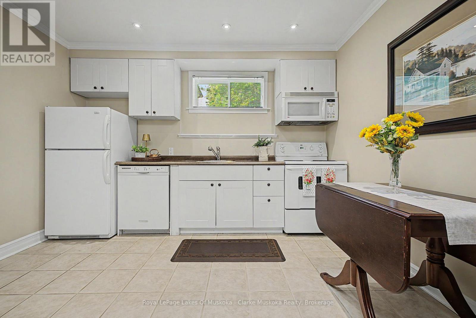 43 MAPLE ST - 35