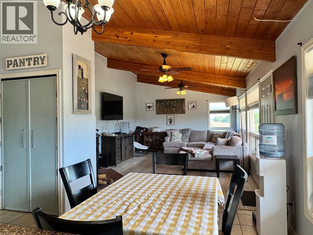 32063A 742 Township — photo 16