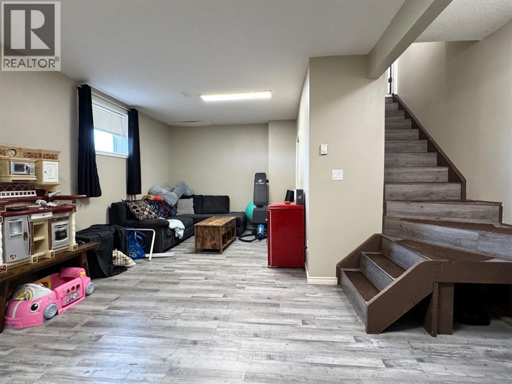 32063A 742 Township — photo 28