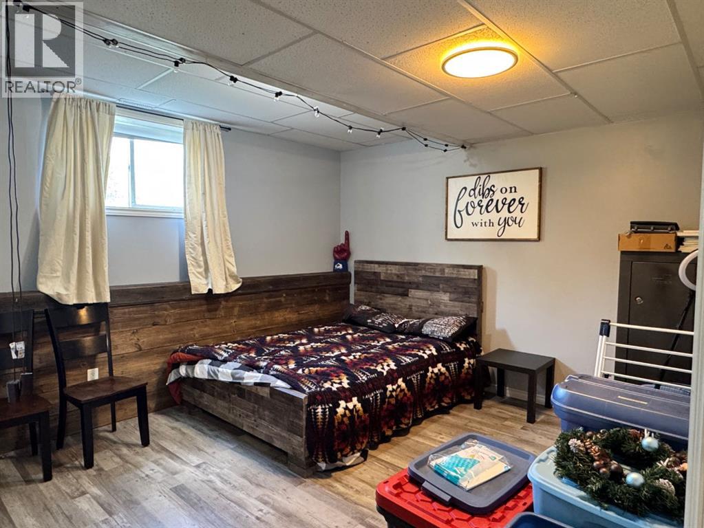 32063A 742 Township — photo 32
