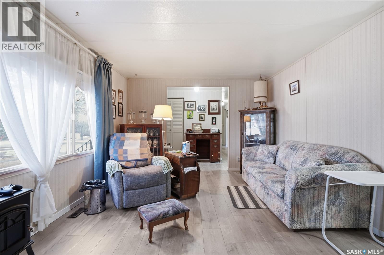 514 McKenzie STREET - 18