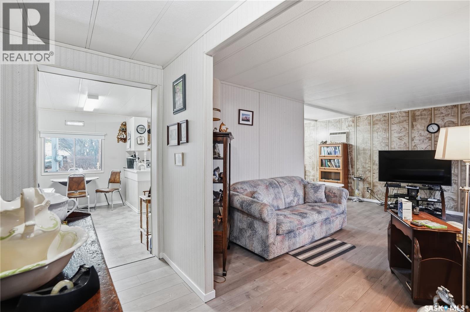 514 McKenzie STREET - 21