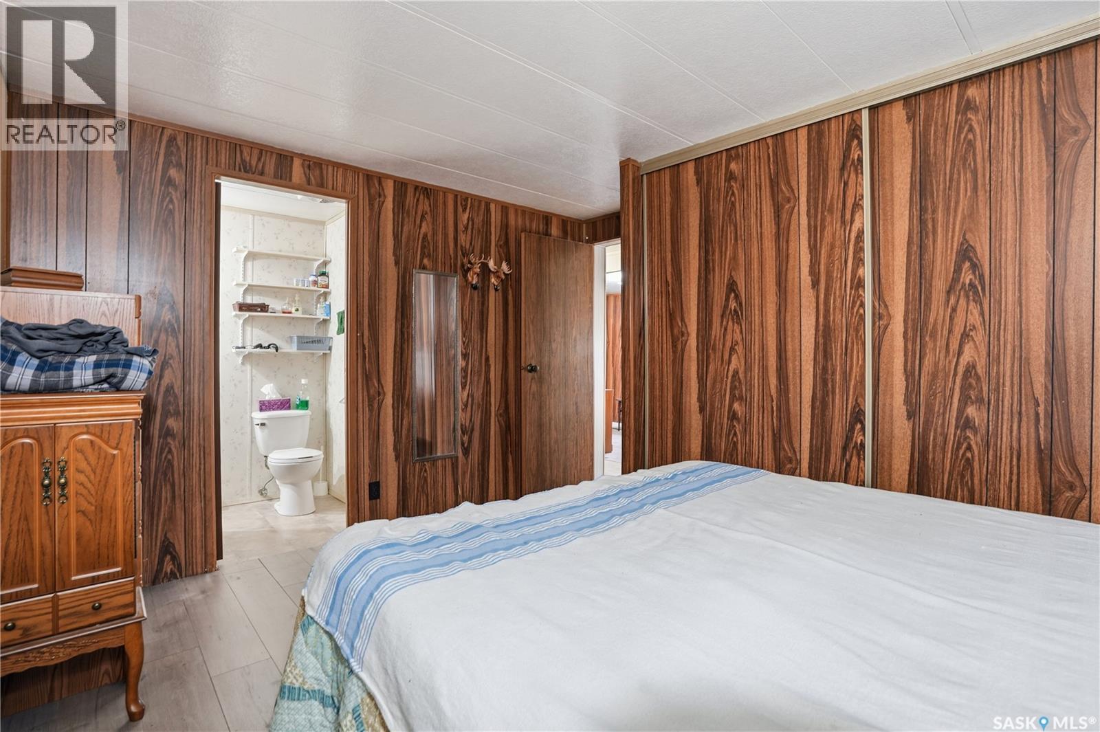 514 McKenzie STREET - 23
