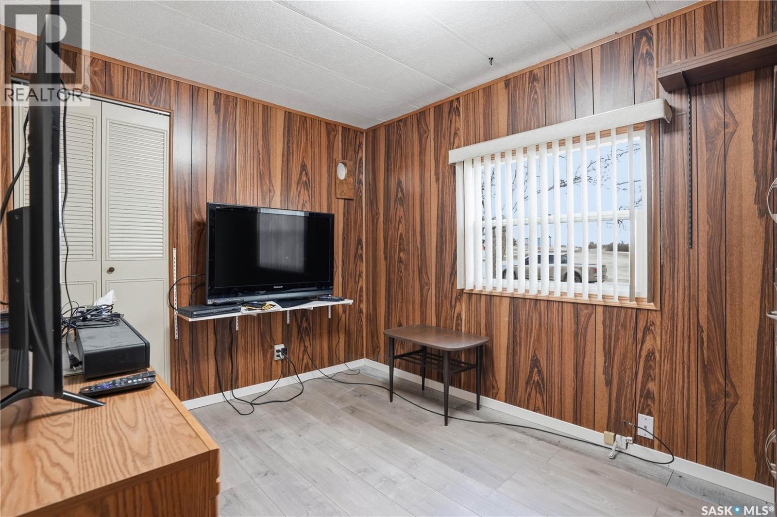 514 McKenzie STREET - 26