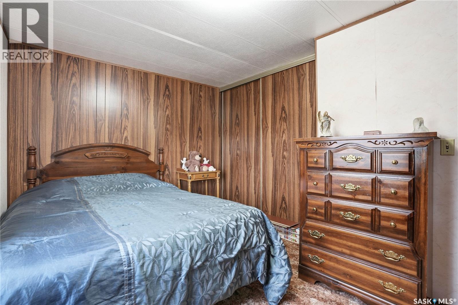 514 McKenzie STREET - 28