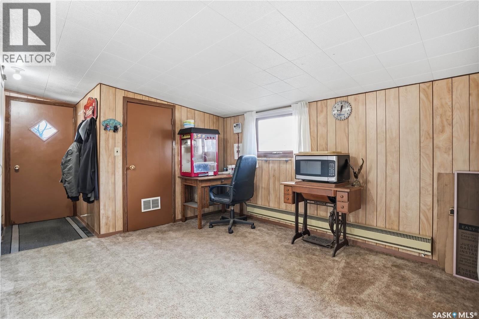 514 McKenzie STREET - 3