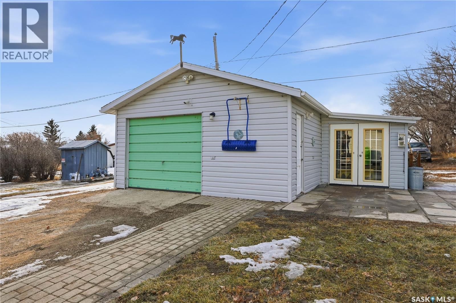 514 McKenzie STREET - 38
