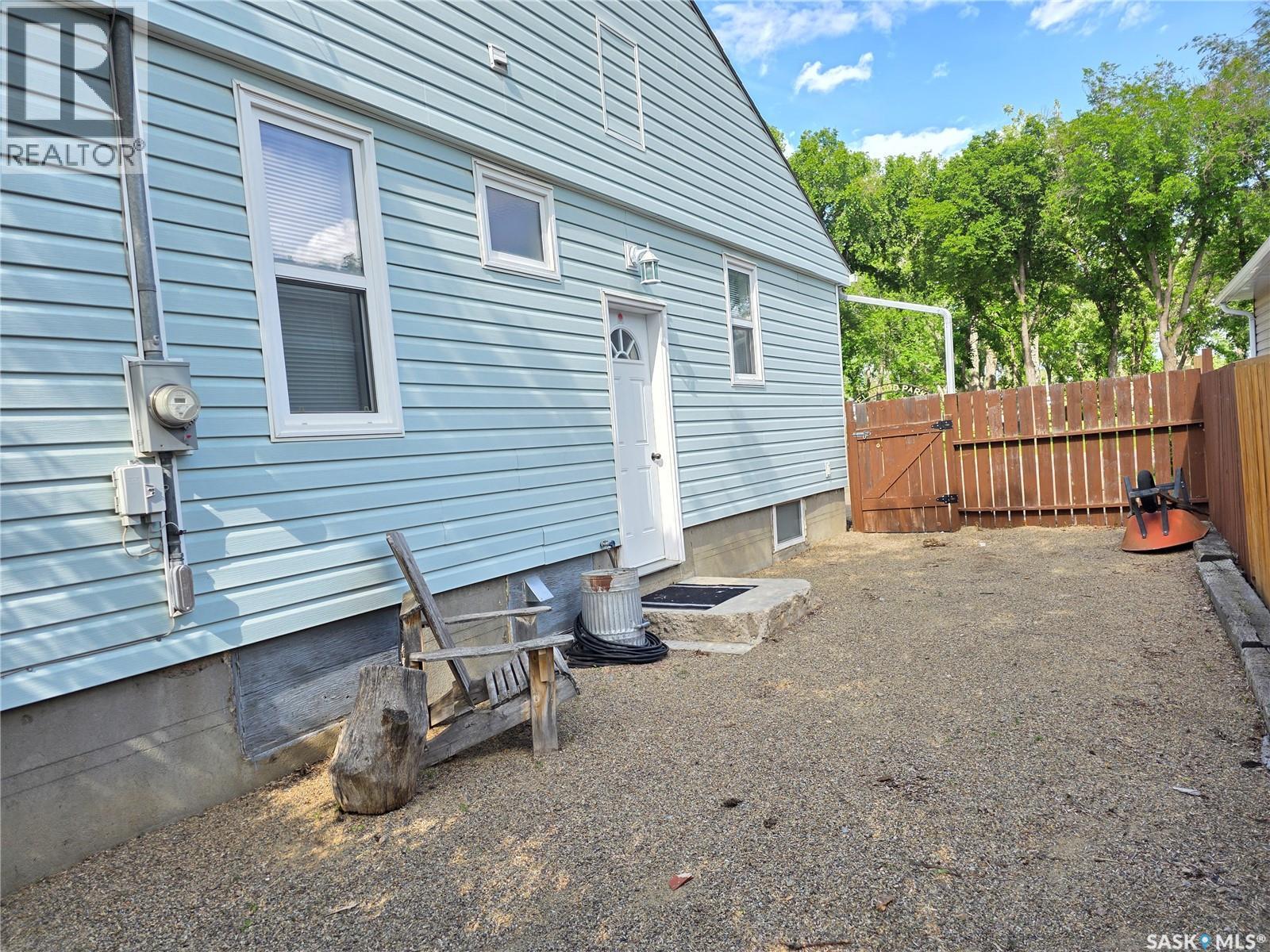 226 9th AVENUE NE — photo 30