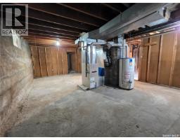 226 9th Avenue Ne, Swift Current, SK S9H2S1 Photo 22
