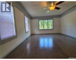 Bedroom - 226 9th Avenue Ne, Swift Current, SK S9H2S1 Photo 6
