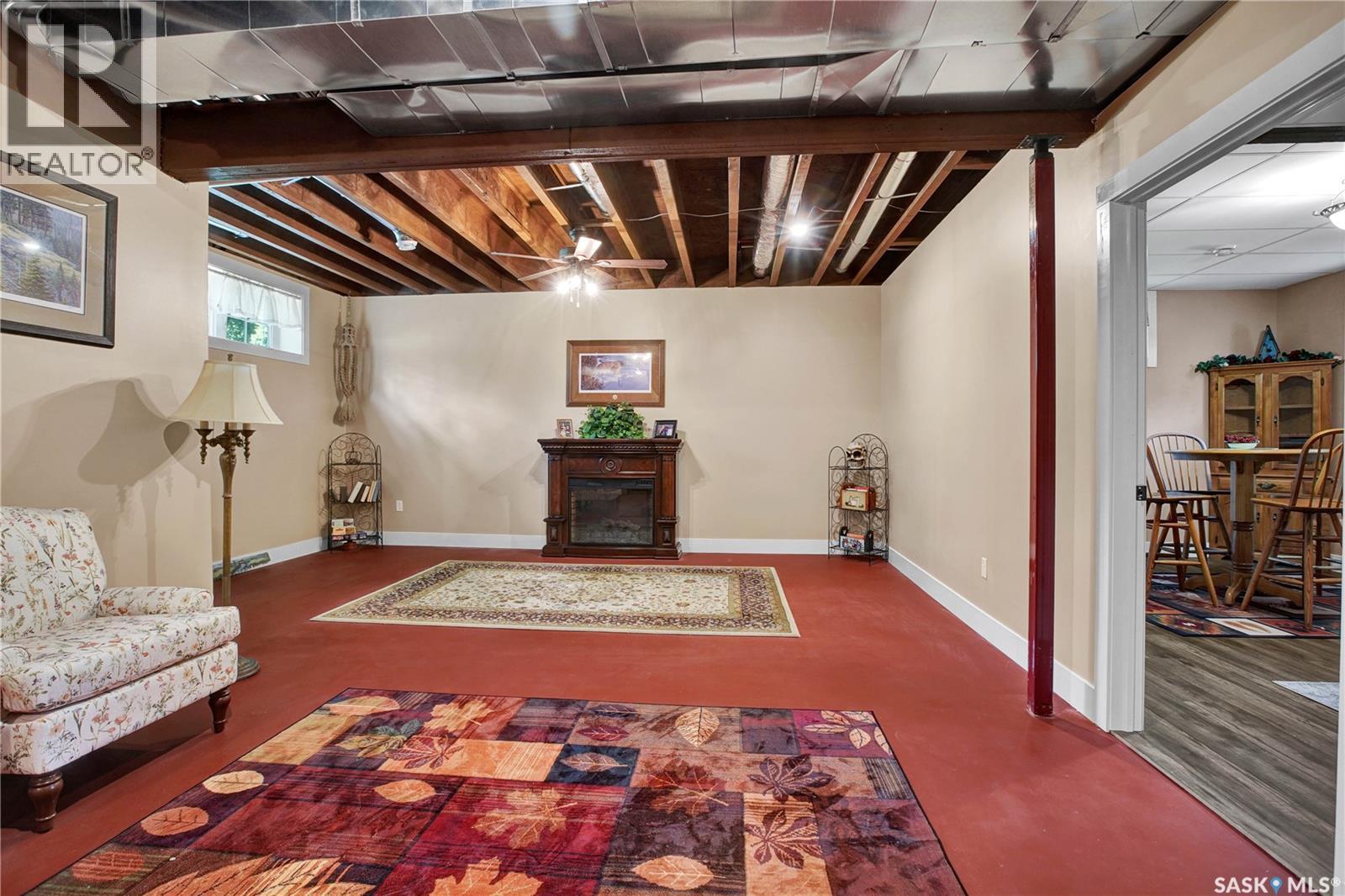 514 railway STREET E - 20