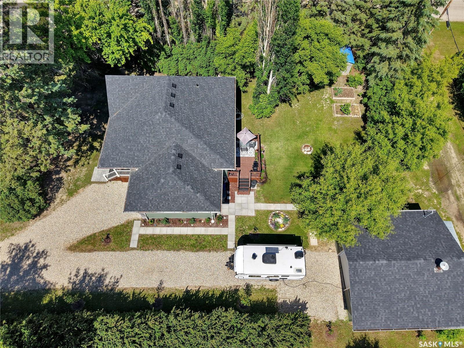 514 railway STREET E - 28