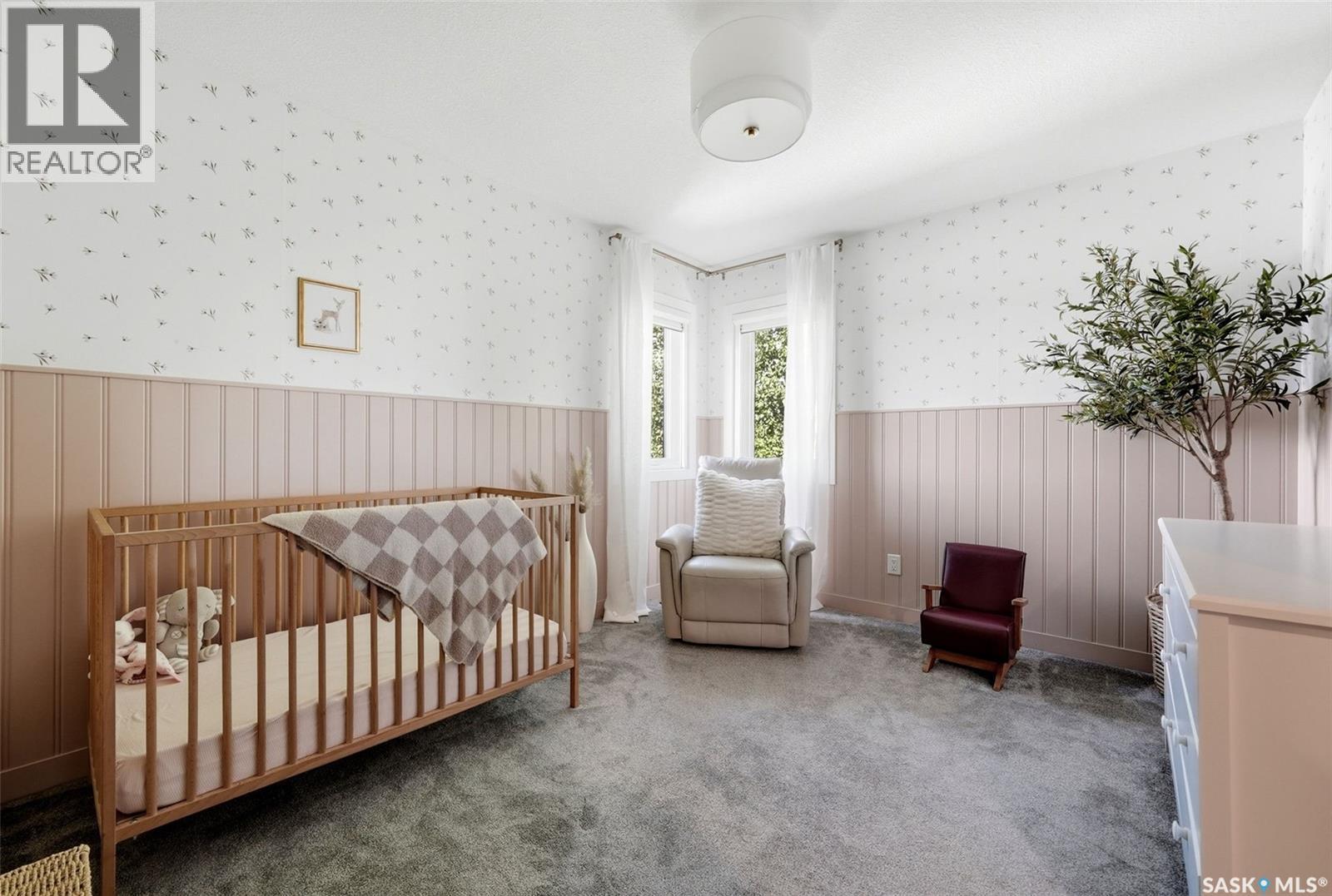 8 YALE PLACE — photo 27