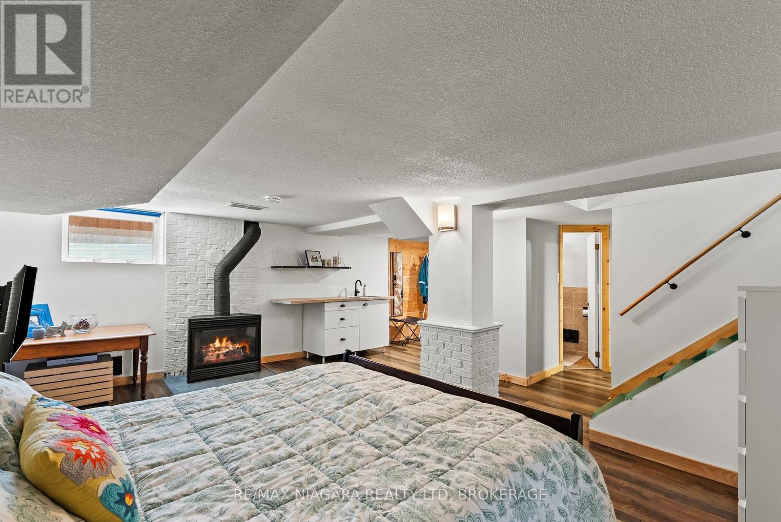 83 DEVON ROAD - 34